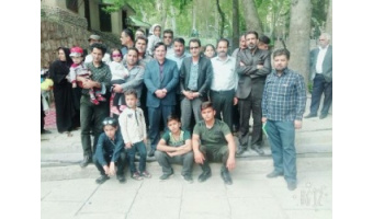 حضور جمعی از کارگران دانشگاه به همراه خانواده هایشان در اردوی زیارتی سیاحتی مشهد اردهال و محلات