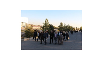 گرامیداشت هفته بسیج و جشن پیروزی بر داعش با حضور بر گلزار شهدای گمنام دانشگاه کاشان