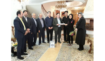 تبریک اعضای هیات رئیسه و ستاد توسعه دانشگاه کاشان به فرنوش فخار رتبه ۴ کنکور علوم انسانی