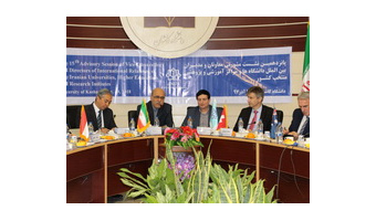 سفرای شرکت کننده در پانزدهمین نشست مدیران بین الملل دانشگاهها بر انجام طرح های مشترک همکاری در حوزه فناوری تاکید کردند