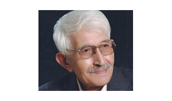 استاد بزرگ فرش کاشان و مدرس گروه فرش دانشگاه کاشان  آخرین رچ قالی زندگی را بافت و به دیار باقی شتافت