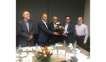 تقدیر مدیریت گروه صنعتی آرین سعید از رییس دانشگاه کاشان