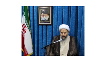 نماینده ولی فقیه و امام جمعه کاشان: معرفت الله چراغ راه هدایت بشر است