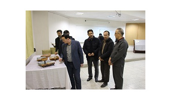 گشایش نمایشگاه چوبینه‌های رنگین اثر دکتر مهران ملک عضو هیات علمی گروه صنایع دستی  دانشگاه کاشان