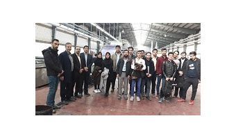 بازدید جمعی از دانشجویان دانشگاه کاشان از کارخانه پتوی نرمینه کاشان