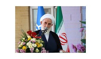 امام جمعه کاشان: دانشگاهی که گره‌گشای امور مردم باشد ارزشمند است