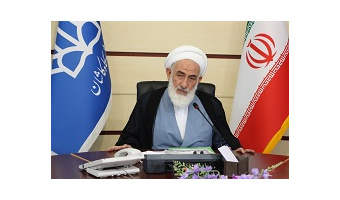 امام جمعه کاشان: استادان و نخبگان سرمایه های عظیم انسانی جامعه اسلامی هستند