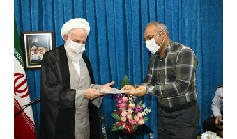 تقدیر آیت‌الله سلیمانی از روابط عمومی دانشگاه کاشان