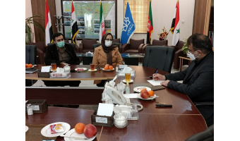 نشست رئیس دانشگاه کاشان با  مدیر عامل شرکت باریج اسانس