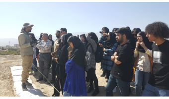 بازدید دانشجویان دانشکده های منابع طبیعی، علوم انسانی و معماری و هنر دانشگاه کاشان  از کاوش باستانی تپه سیلک