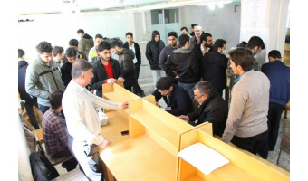 حضور پرشور و حداکثری دانشجویان خوابگاه های دانشگاه کاشان پای صندوق های اخذ رای