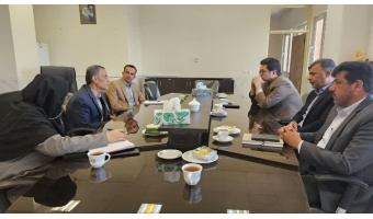 نشست علمی دانشکده علوم انسانی و خانه خلاق با اداره بهزیستی کاشان و مسئولین شهر مشکات