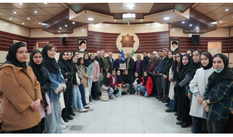 رونمایی از  بازسازی کاشی زرین فام مسجد جامع قلهات عمان